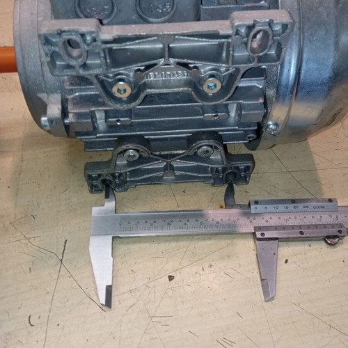Three-phase motors new, 0.5 Hp with brake and 0.25 Hp without brake