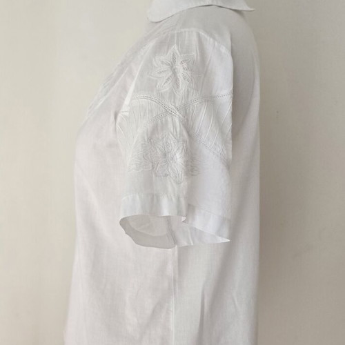 Vintage blouse with back buttons, size L, used, white cotton