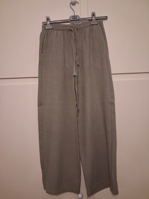Stradivarius women's summer linen pants size S like new, green