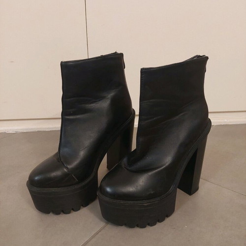 High-heeled ankle boots used, size 38, black