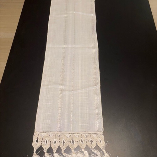 White table runner new with lace and fringes 85x23cm