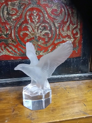 Crystal eagle crystal used in excellent condition