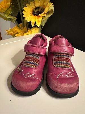 Δερμάτινα μποτάκια μεταχειρισμένα, νούμερο 22, ποιοτικά παπούτσια