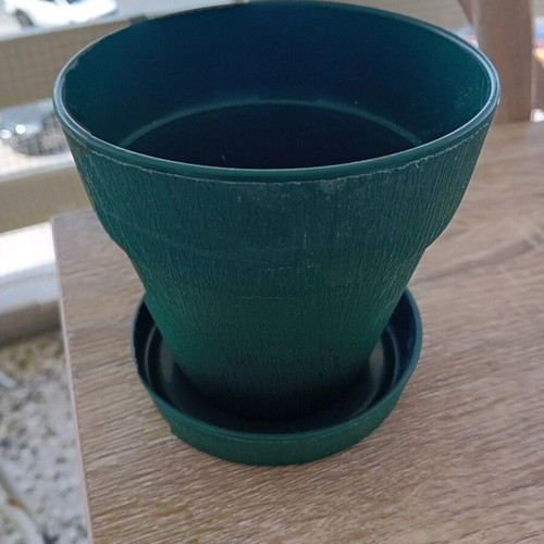 Grecostyl flowerpot new with snap-on saucer, textured finish