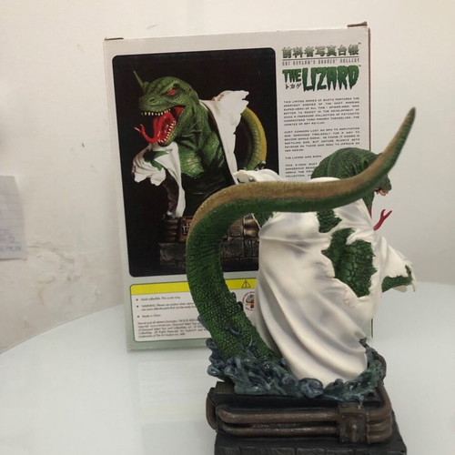 Lizard bust new, 8 inches, Spider-Man villain, Diamond Select