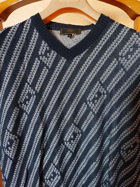 Fendi vintage sweatshirt size 50