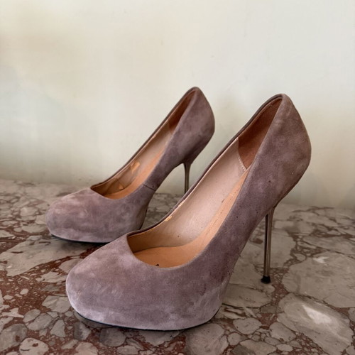 Zara Woman suede platform pumps used, gray with metallic heel