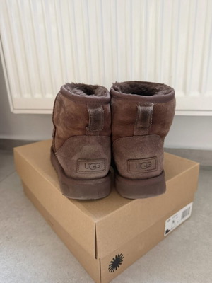 Ugg boots mini size 37 brown used