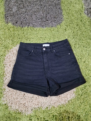 H&M high waist women's denim shorts, size M, black