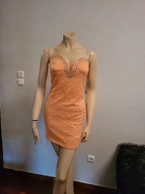 Κοραλί φόρεμα δαντέλα καινούργιο μέγεθος Small