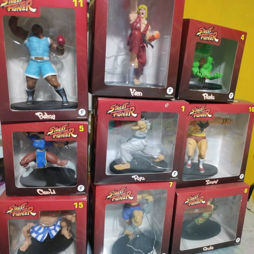 Street Fighter official figures new, sealed with extras