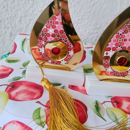 Decorative set with 2 tears and 1 pomegranate new