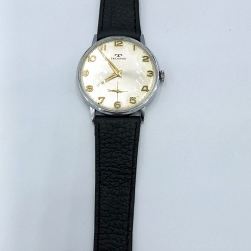 Technos mechanical wristwatch like new with leather strap