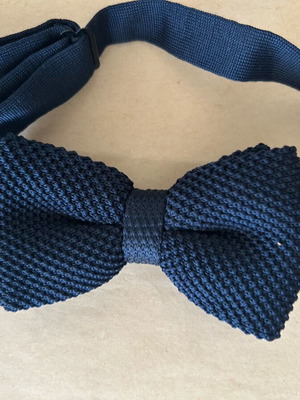 Men's bow tie blue like new