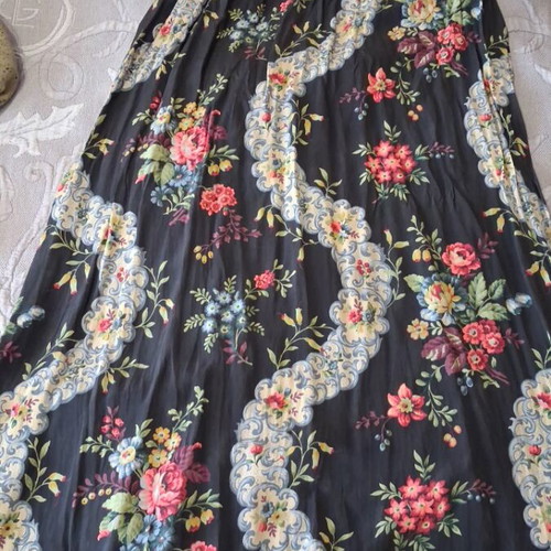 Long silk dress like new, multicolored
