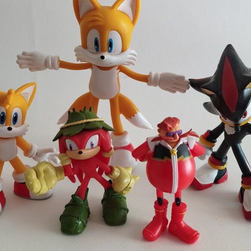 Sonik SEGA figures used, pack of 5