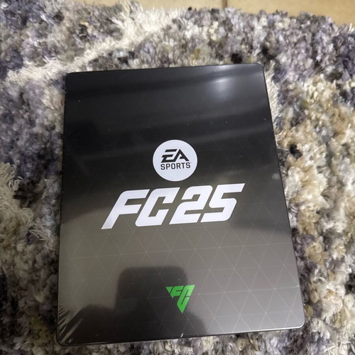 FC25 steelbook like new without game