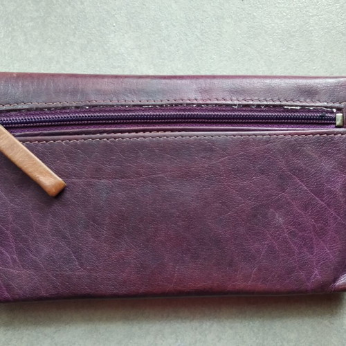 Leather wallet Safari used, purple color