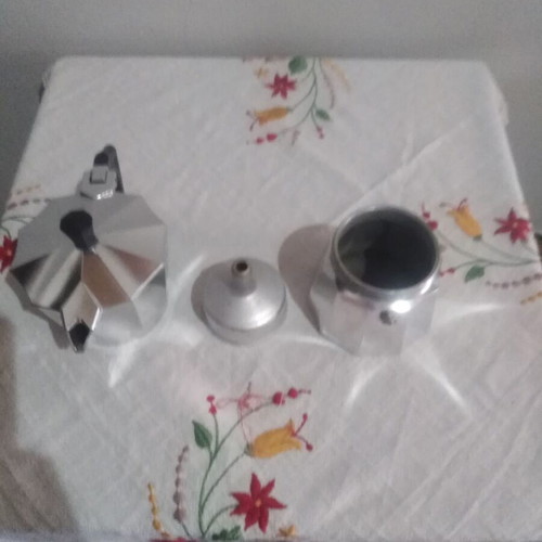 Loumidis hand coffee maker like new, collectible