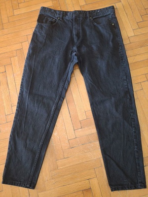 Pull & Bear black straight jeans, size 44