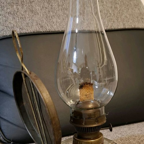 Oil lamp used