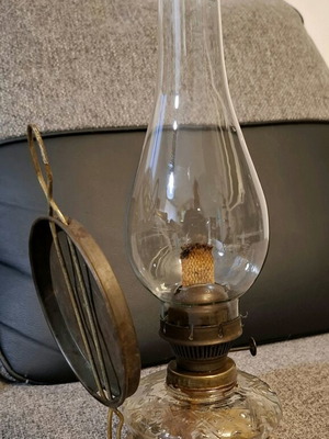 Oil lamp used