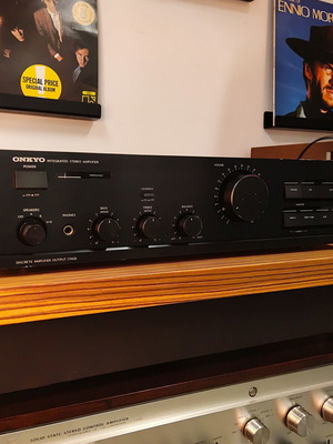 Onkyo A-8130 integrated stereo amplifier used, vintage hi-fi 1987