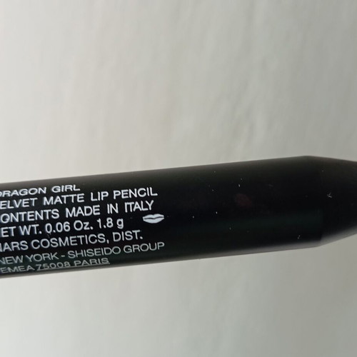 NARS Velvet matte lip pencil like new, shade Dragon girl