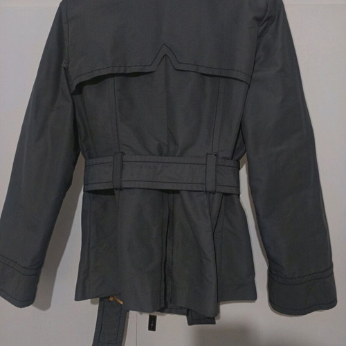 Women's short coat like new, grey with belt and pockets