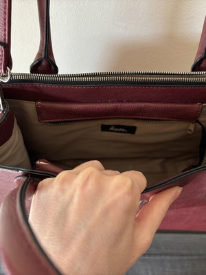 Kem tote handbag used, burgundy with detachable strap