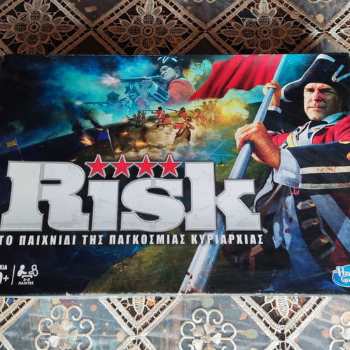 Risk board game like new, Hasbro 2016, strategy