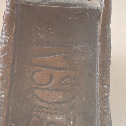 Bronze bust of Queen Nefertiti, Egyptian style
