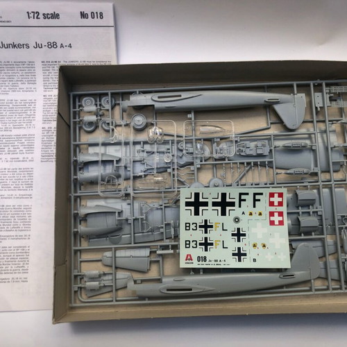 Junkers JU-88 A-4 German Bomber model kit new 1:72 Italeri