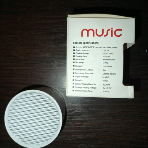 Speaker used Bluetooth and wired