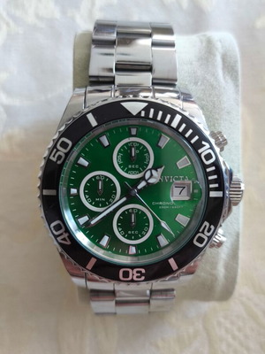 Invicta Pro Diver Chronograph watch like new, 200m water resistant