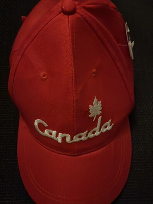 Hat souvenir from Canada like new, red