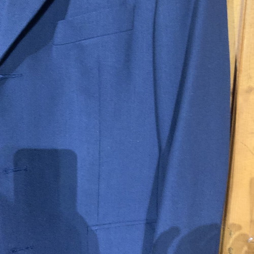 Dark blue suit size 50 new branded