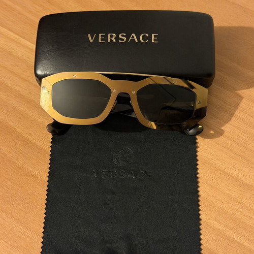 Versace unisex gold sunglasses with case and cloth