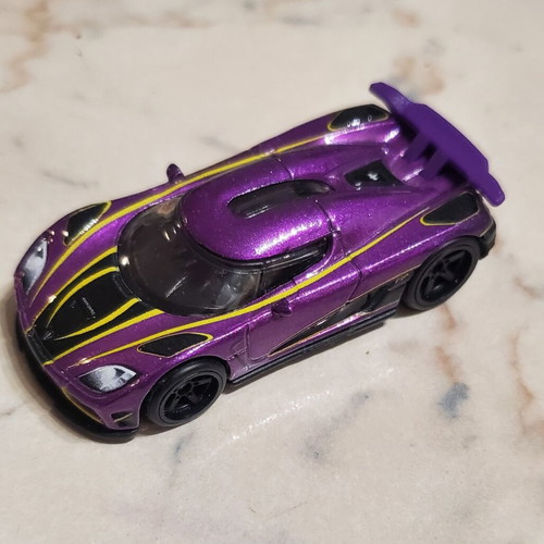 Hot Wheels Premium Koenigsegg Agera new