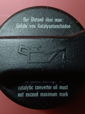 Plastic car oil cap used