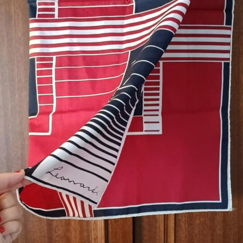 Leonard women's scarf used, blue and red