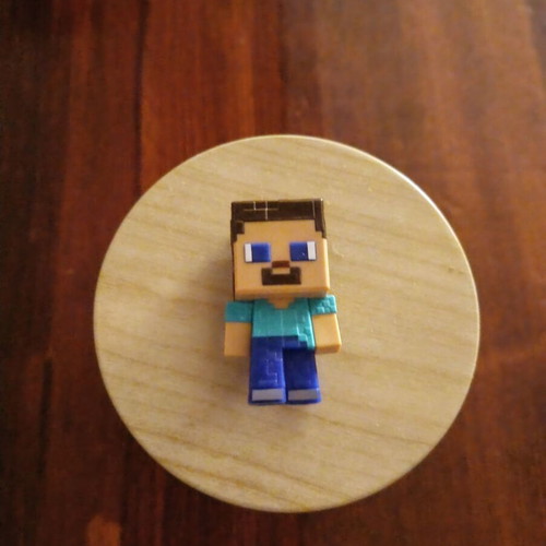 Minecraft figure Kinder Joy