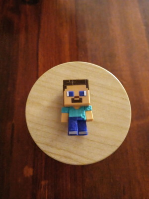 Minecraft figure Kinder Joy