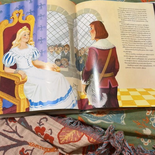 Hans Christian Andersen illustrated fairy tales book