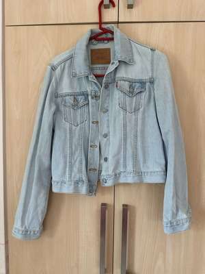 Levi’s Strauss and Co jean jacket like new, turquoise, size M