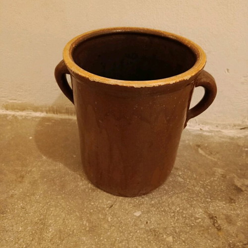 Large ceramic two-handled vessel, like new, vintage European