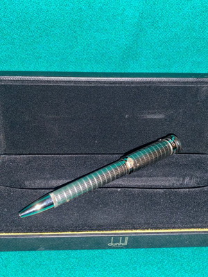 Dunhill pen new