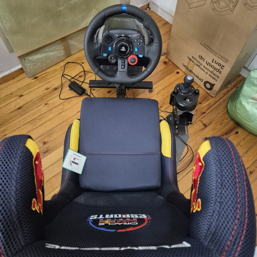 Playseat Red Bull Racing game seat with Logitech G29 wheel and gearshift, like new