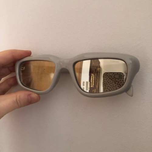 Komono Matt Unisex sunglasses like new with light gray frame
