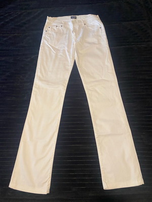 White denim pants medium like new